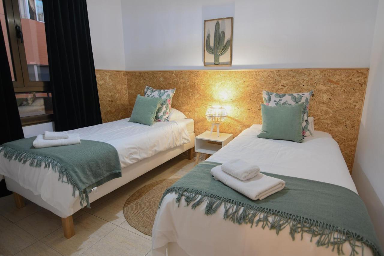 Near The Beach - 3Bed - 2Bath - Wifi Las Palmas de Gran Canaria Bagian luar foto